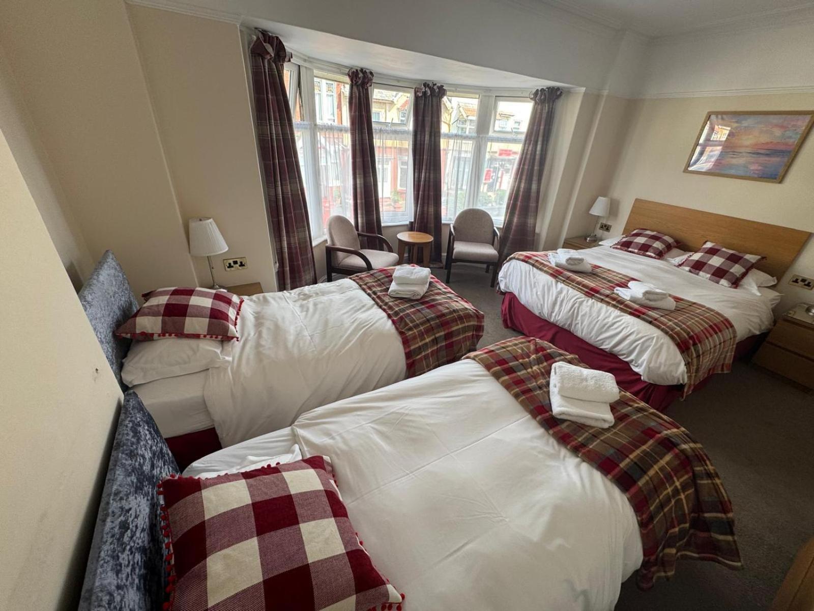 Comfort Quadruple Room,1697949931:JPEG