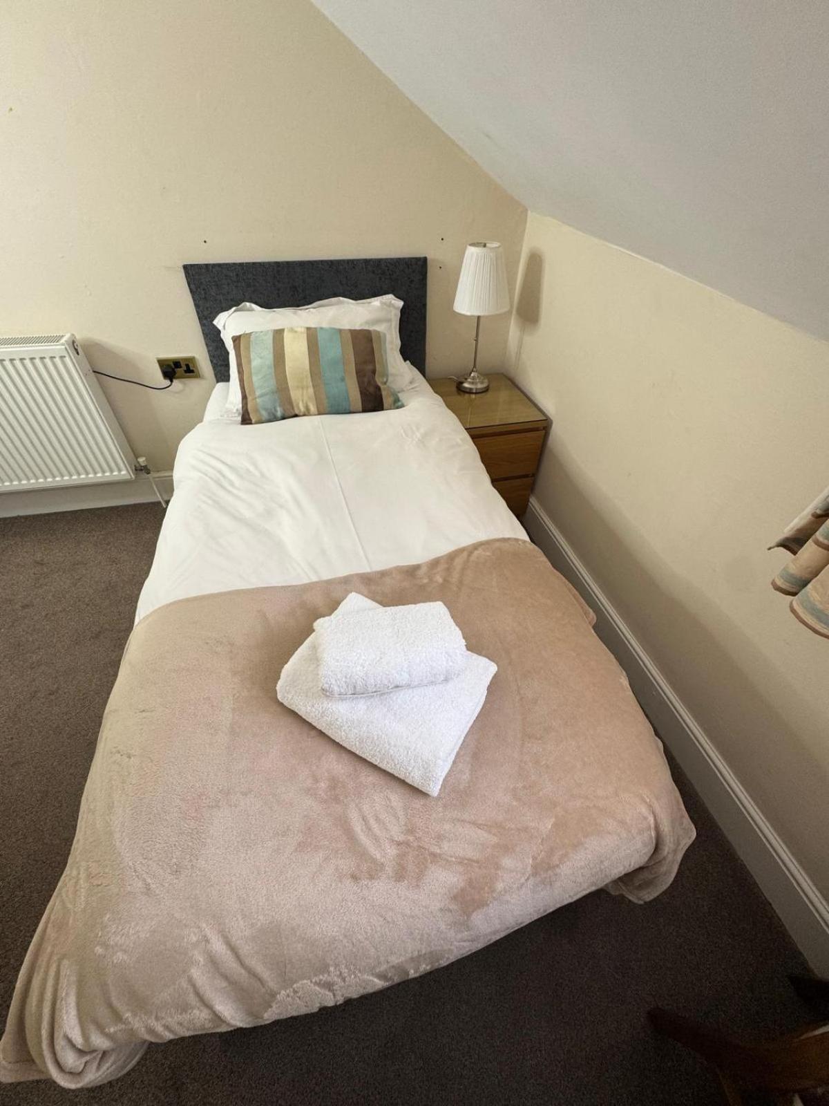 Deluxe Single Room,1697949936:JPEG